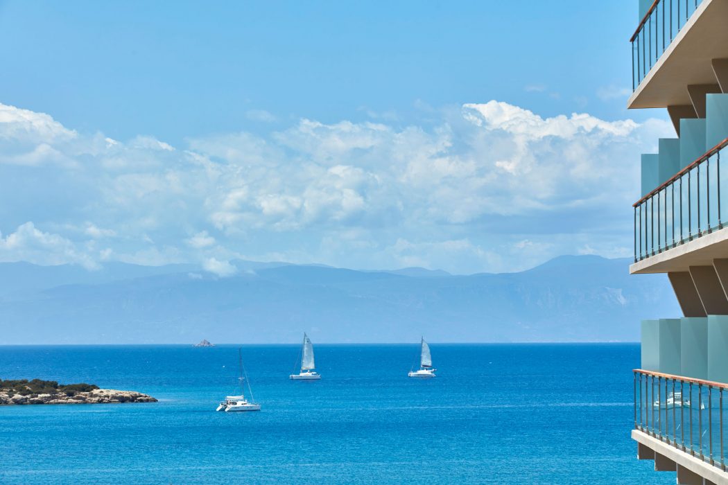 AKS Hinitsa Bay Hotel Junior suites