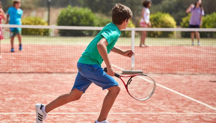 Tennis in Greece travels to AKS Hinitsa Bay!