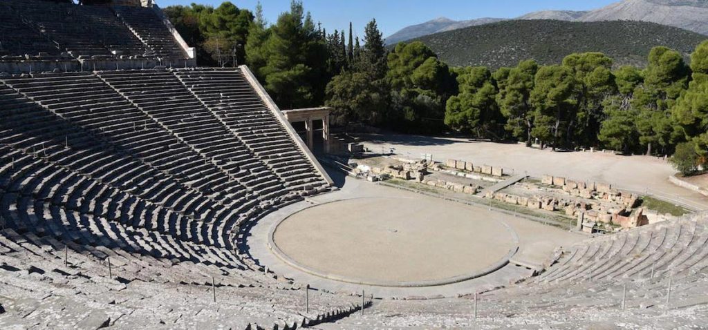 Το Αρχαίο Θέατρο Ασκληπιείου Επιδαύρου μας θεραπεύει ακόμα