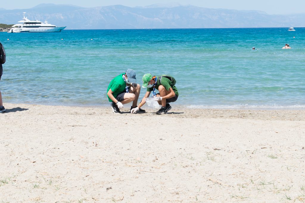 Γαλάζια Σημαία για το AKS Hinitsa Bay για το 2020