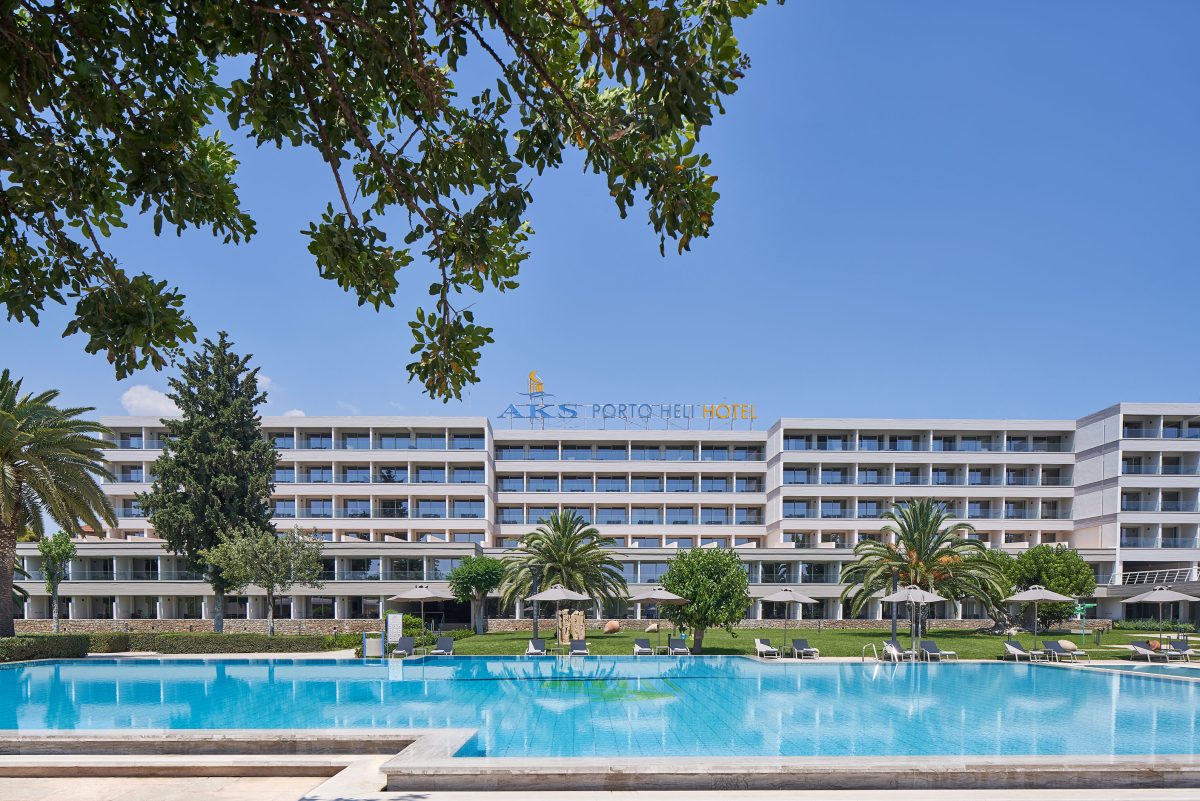 Το καλοκαίρι ξεκινά και τελειώνει στο Πόρτο Χέλι